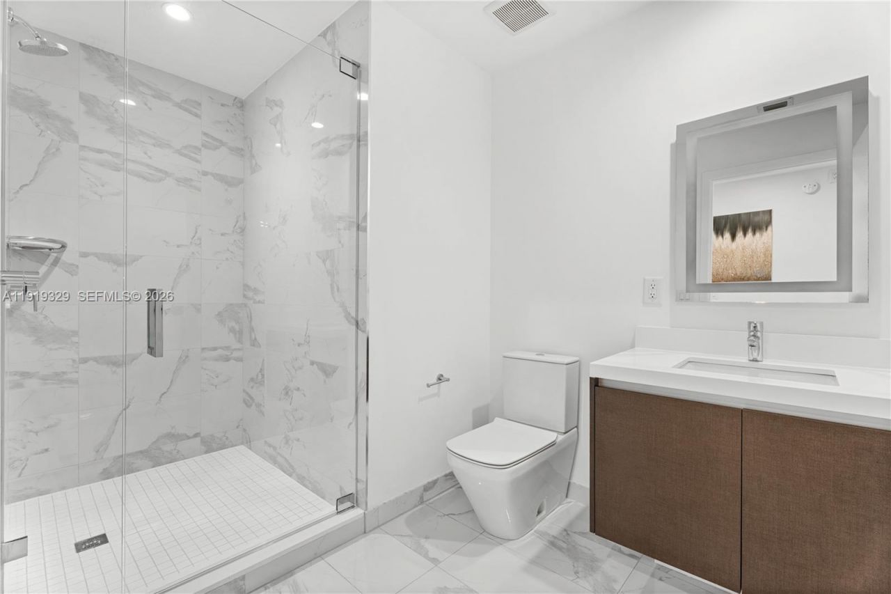 851 NE 1st Ave, Unit 2811, Miami, FL 33132 Photo