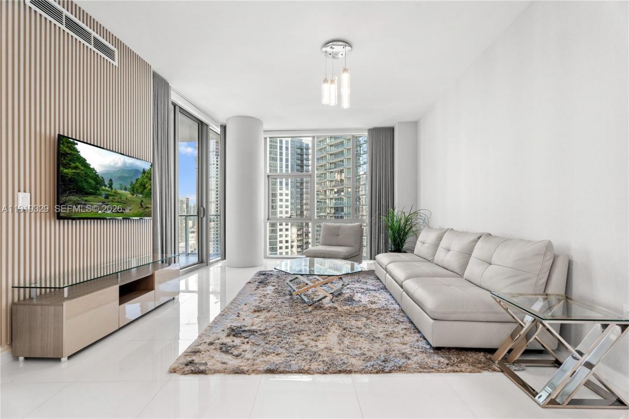 851 NE 1st Ave, Unit 2811, Miami, FL 33132 Photo