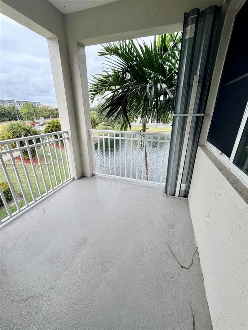 11032 Legacy Dr, Unit 306, Palm Beach Gardens, FL 33410 Photo