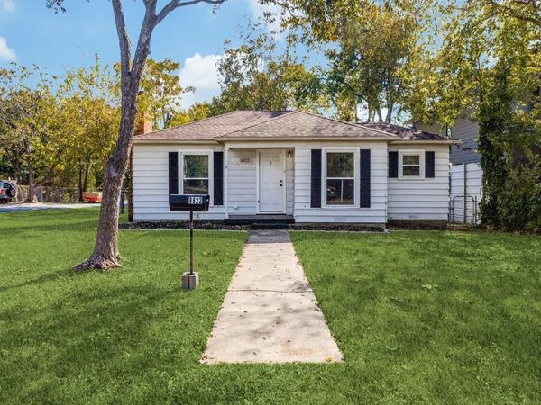 8822 San Benito Way , Dallas, TX 75218