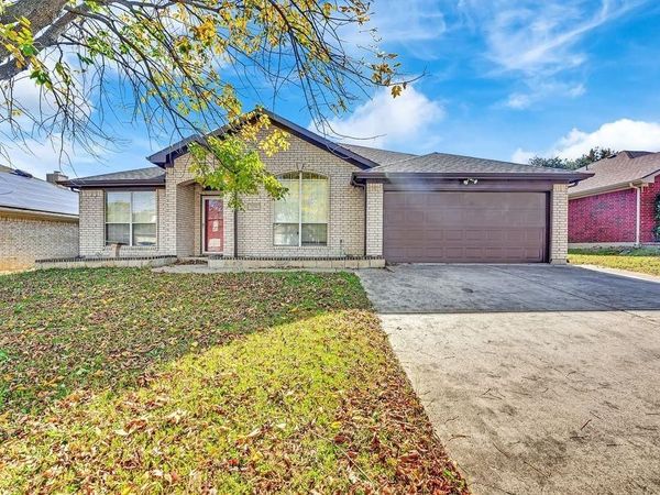 1708 Windcastle Drive, Mansfield, TX 76063