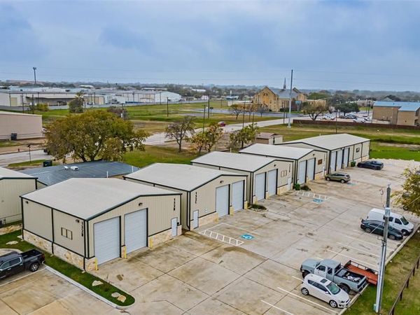 132 N Grants Lane, White Settlement, TX 76108