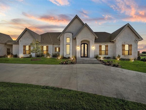 144 Yellow Rose Street, Lorena, TX 76655