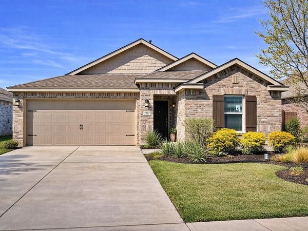 2757 Tobias Lane, Aubrey, TX 76227