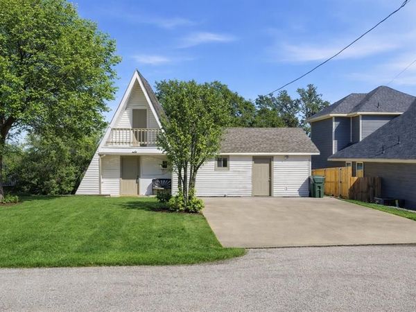2707 Austin Drive, Granbury, TX 76048