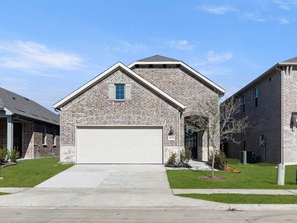 14149 Gallatin Street, Pilot Point, TX 76258