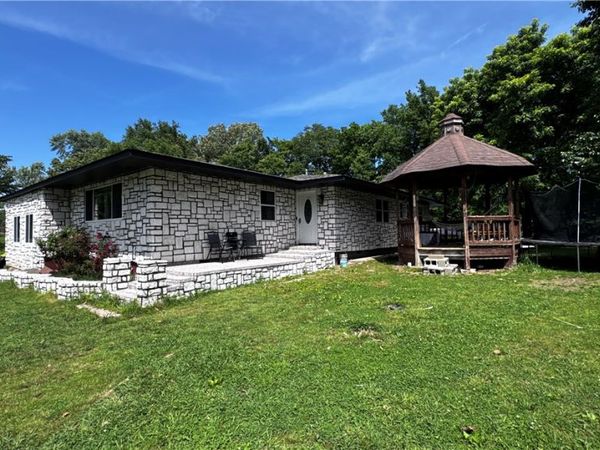16478 Hale Mountain Road, Morrow, AR 72749