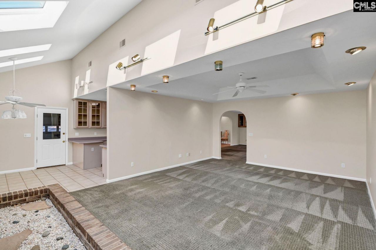 326 Patio Drive Photo 15