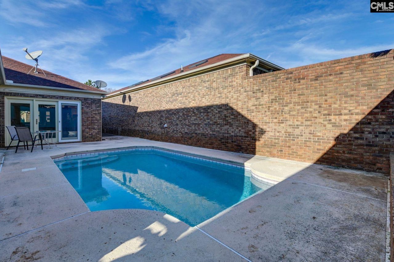 326 Patio Drive Photo 4