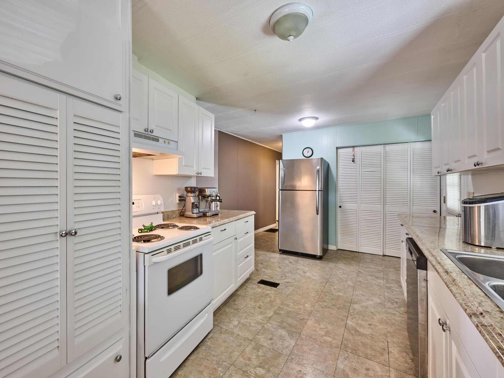 7829 SE Eagle Avenue, Hobe Sound, FL 33455 Photo