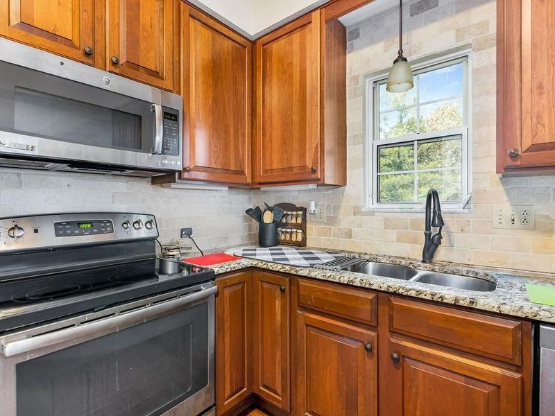 7854 Astra Circle, Reynoldsburg, OH 43068 Photo 13