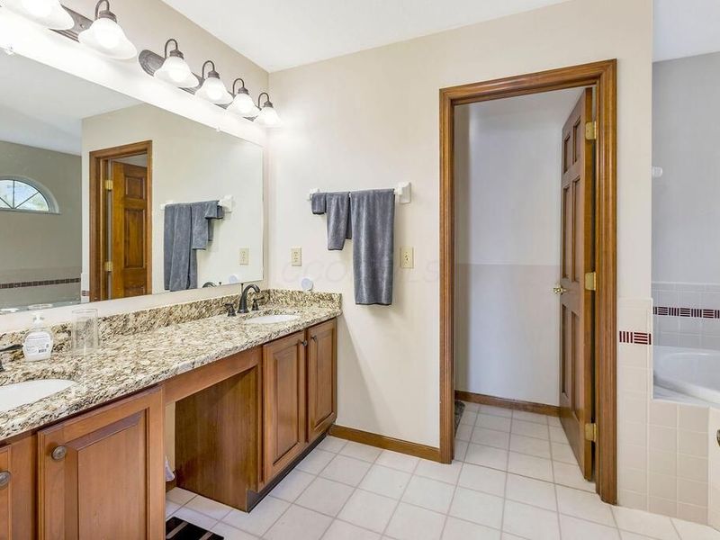 7854 Astra Circle, Reynoldsburg, OH 43068 Photo 19