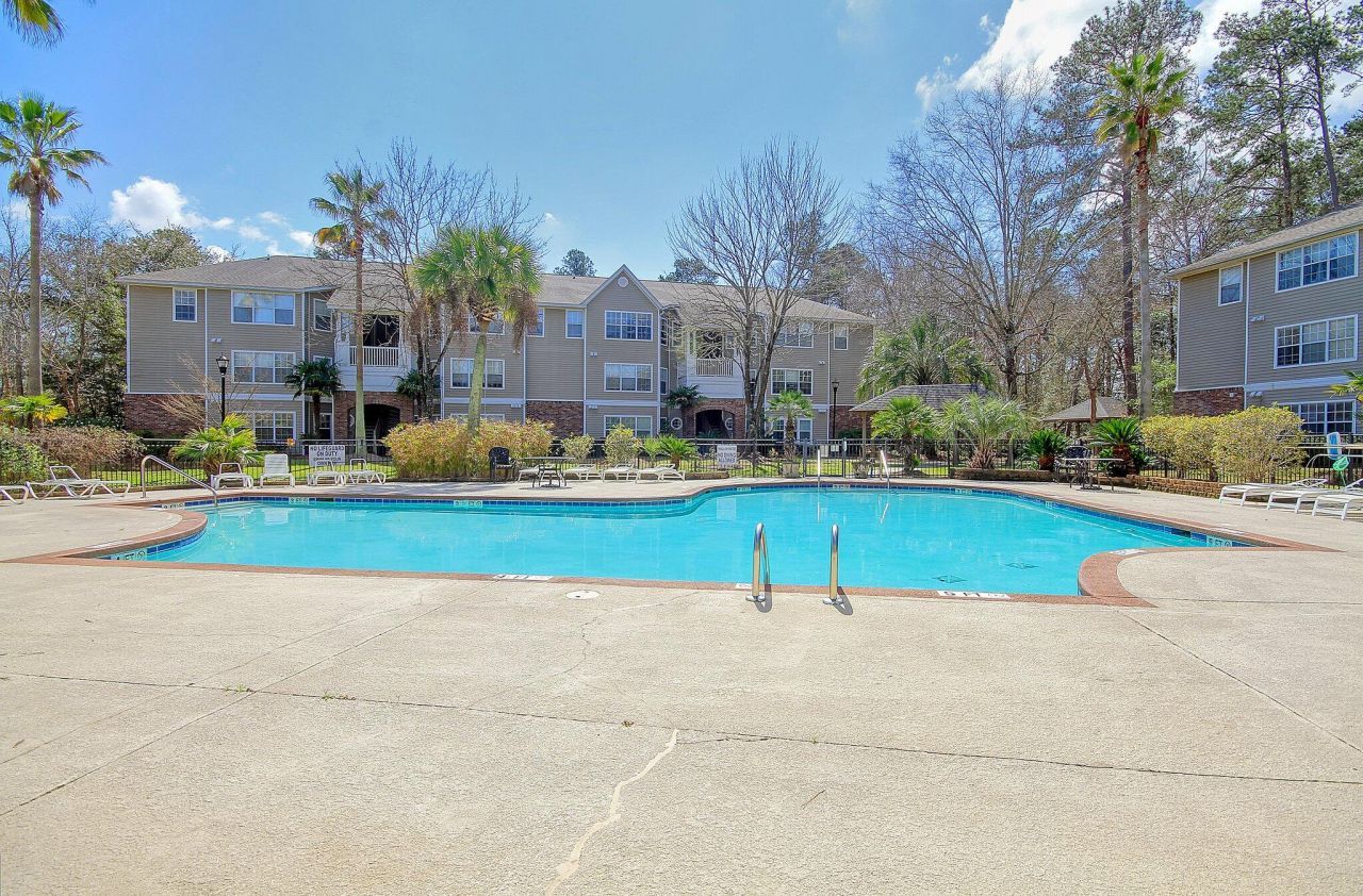 188 Midland Parkway Photo 14