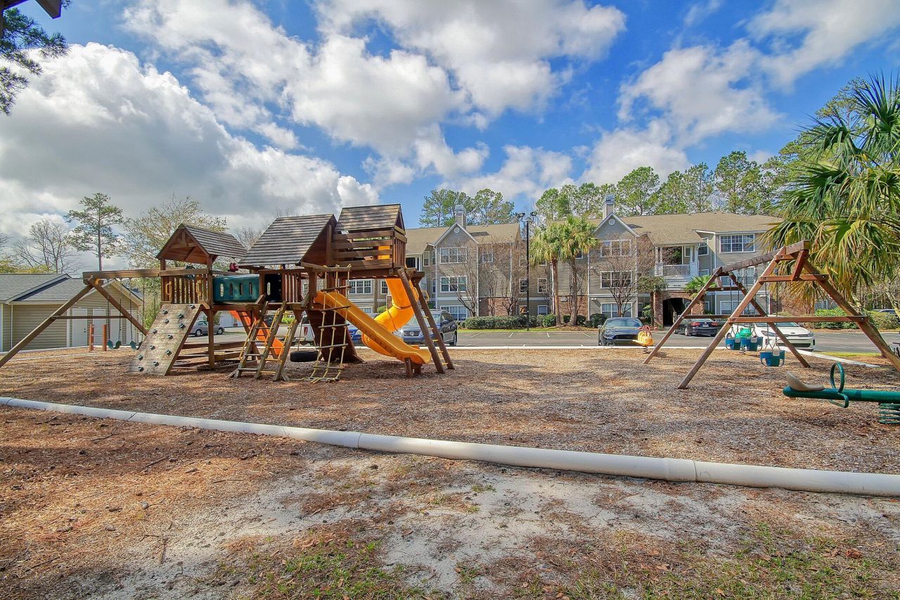 188 Midland Parkway Photo 19