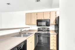 188 Midland Parkway photo 4