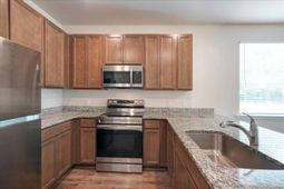 1160 Warrens Way photo 4