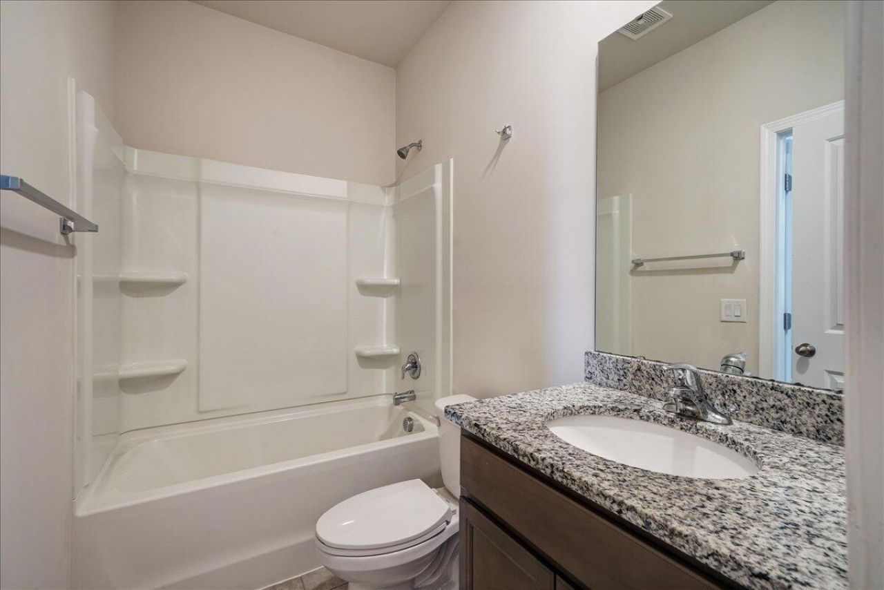 1160 Warrens Way Photo 7