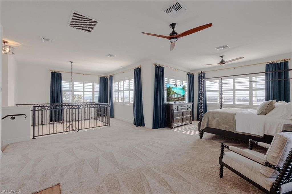 3807 San Carlos Dr, Saint James City, FL 33956 Photo