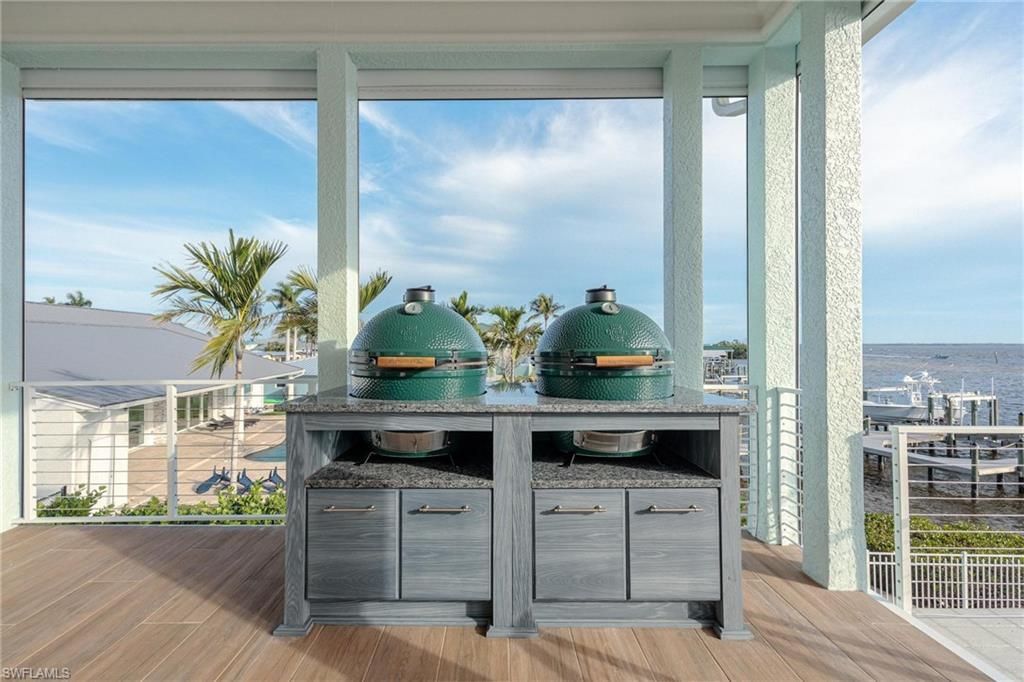 3807 San Carlos Dr, Saint James City, FL 33956 Photo