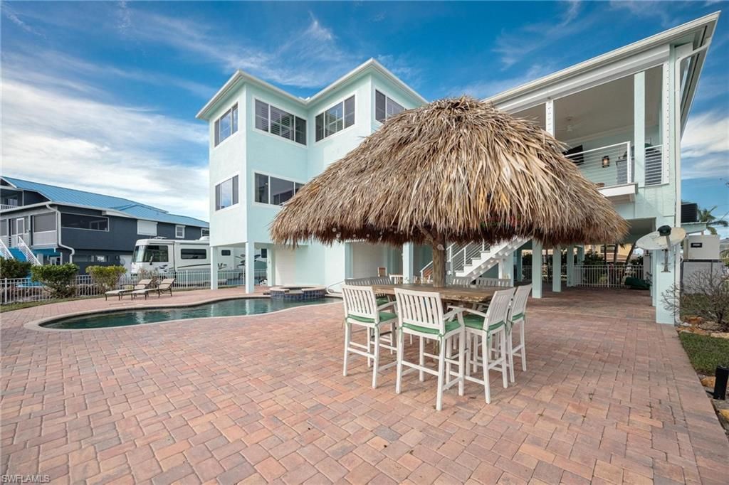 3807 San Carlos Dr, Saint James City, FL 33956 Photo