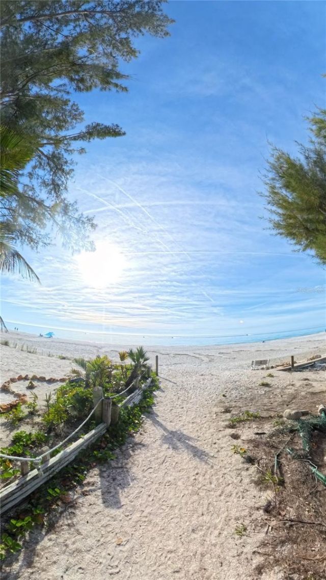 2908 Avenue B, Holmes Beach, FL 34217 Photo