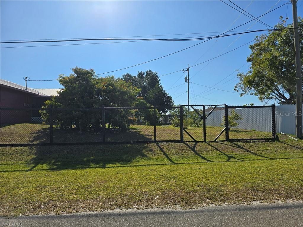 1017 NW 15th Street, Cape Coral, FL 33993 Photo