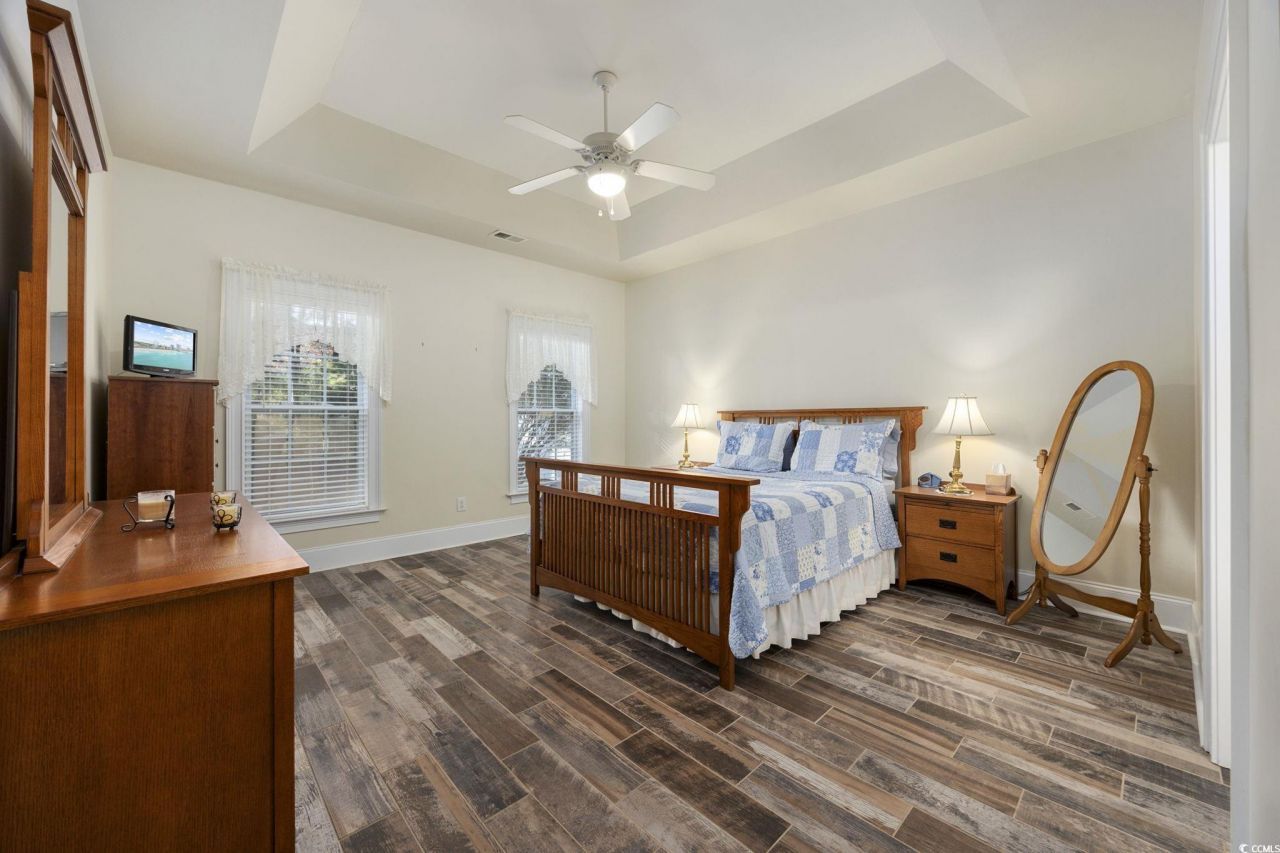 2320 Clandon Dr. Photo 14