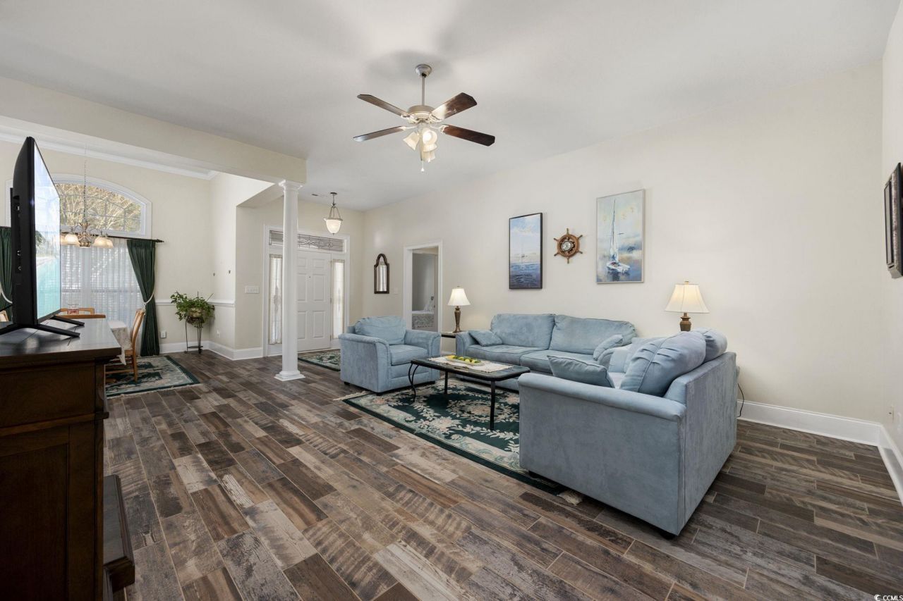 2320 Clandon Dr. Photo 5