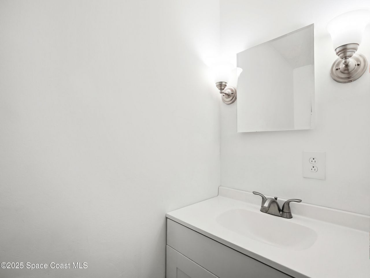 1040 Waterway Drive, Barefoot Bay, FL 32976 Photo