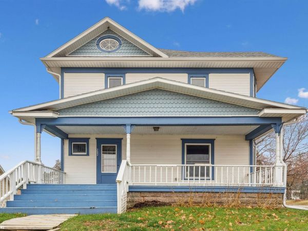 202 6th Street, Gladbrook, IA 50635