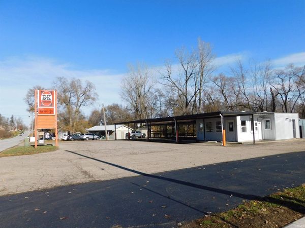 606 N Jefferson St, Silver Lake, IN 46982