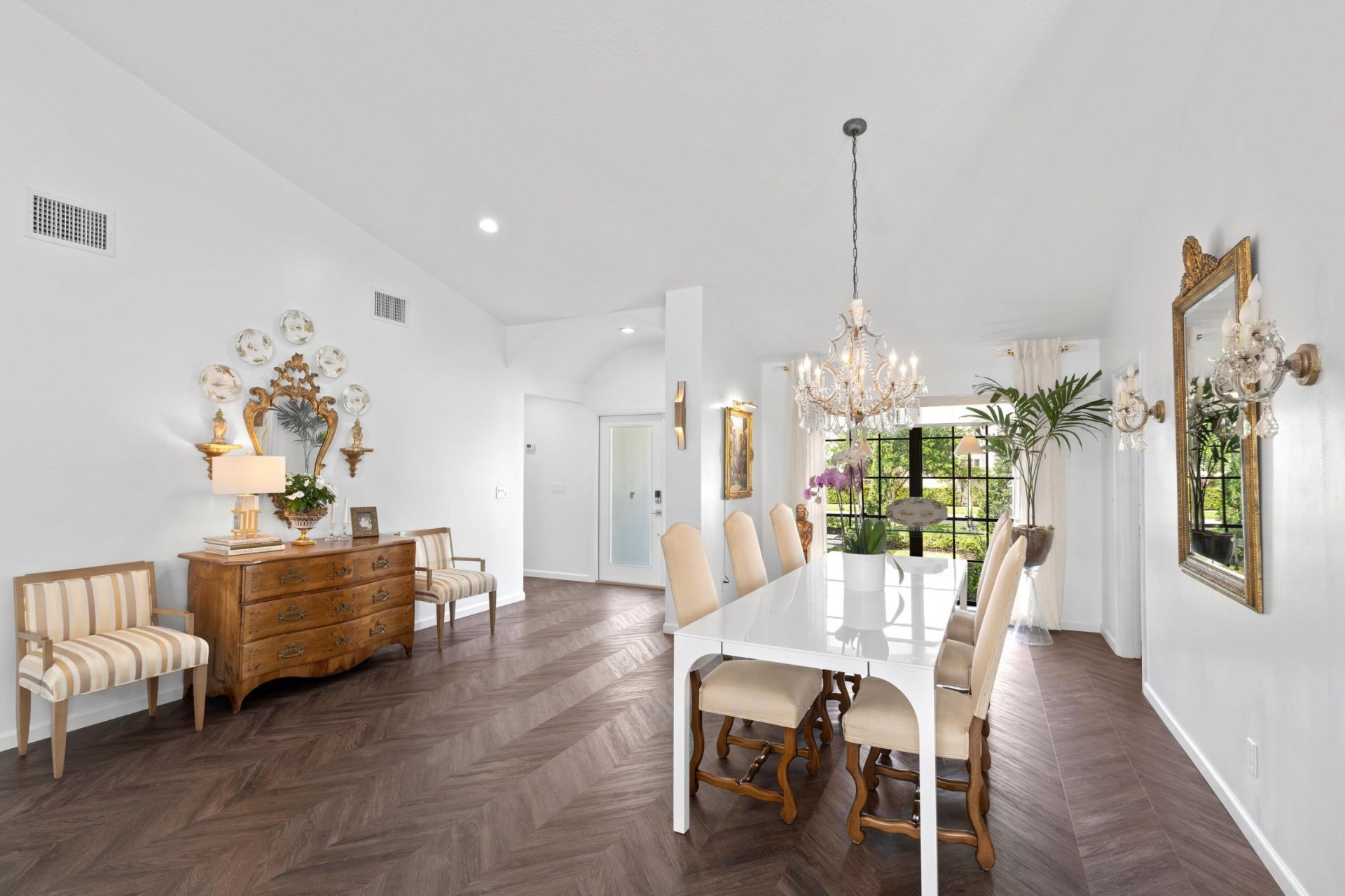 3510 Embassy Drive, West Palm Beach, FL 33401 Photo