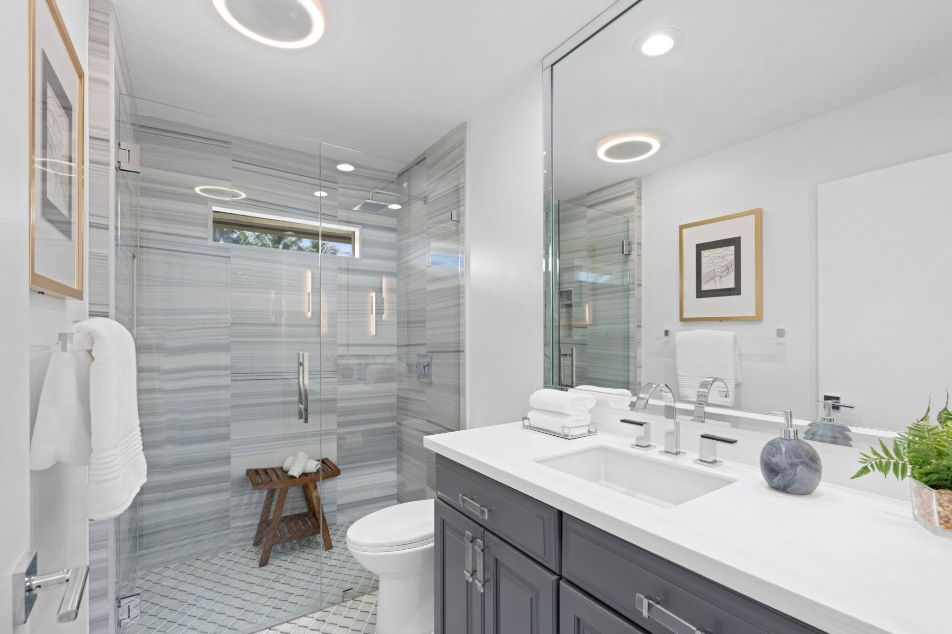 3510 Embassy Drive, West Palm Beach, FL 33401 Photo