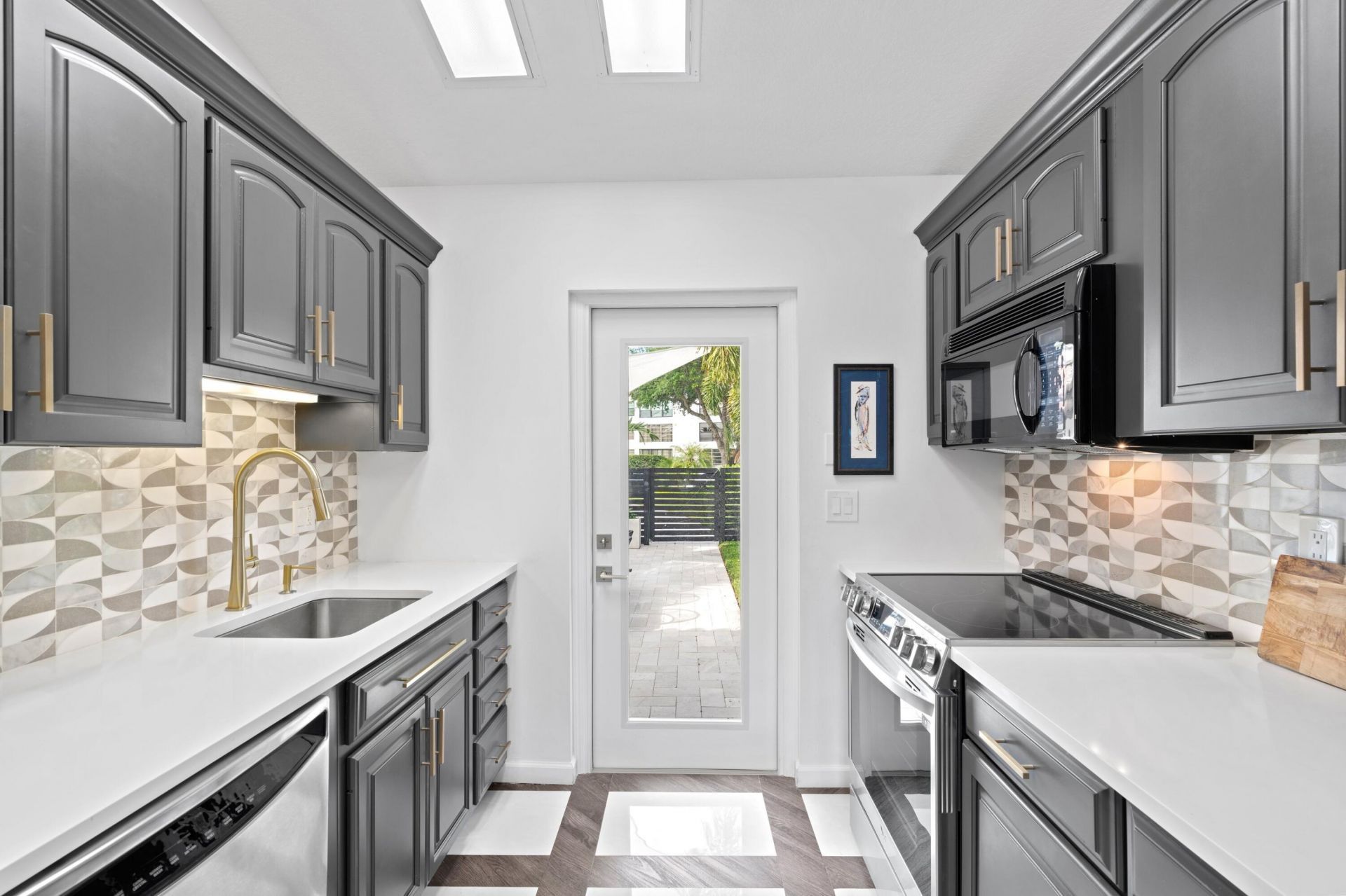 3510 Embassy Drive, West Palm Beach, FL 33401 Photo