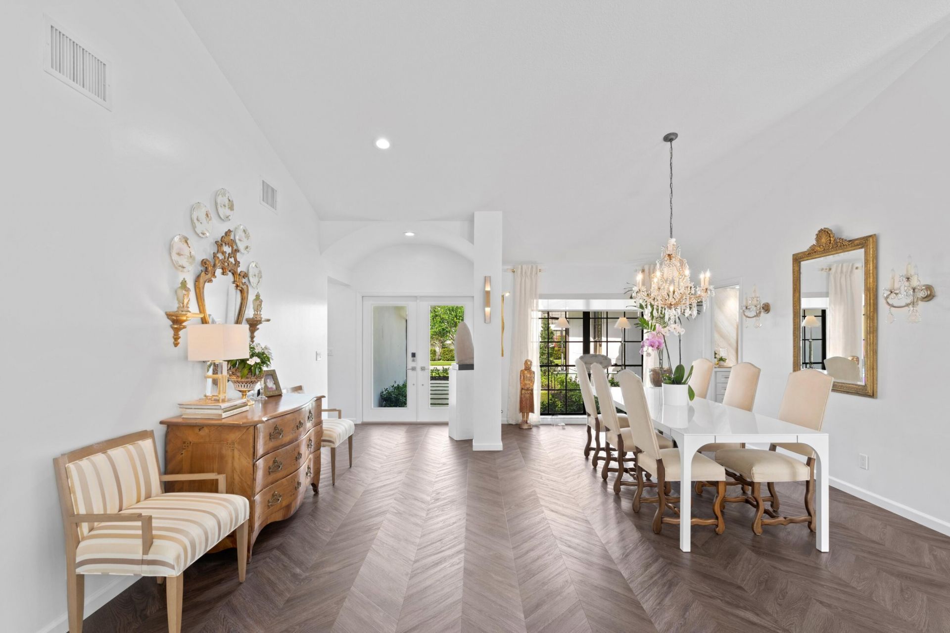 3510 Embassy Drive, West Palm Beach, FL 33401 Photo