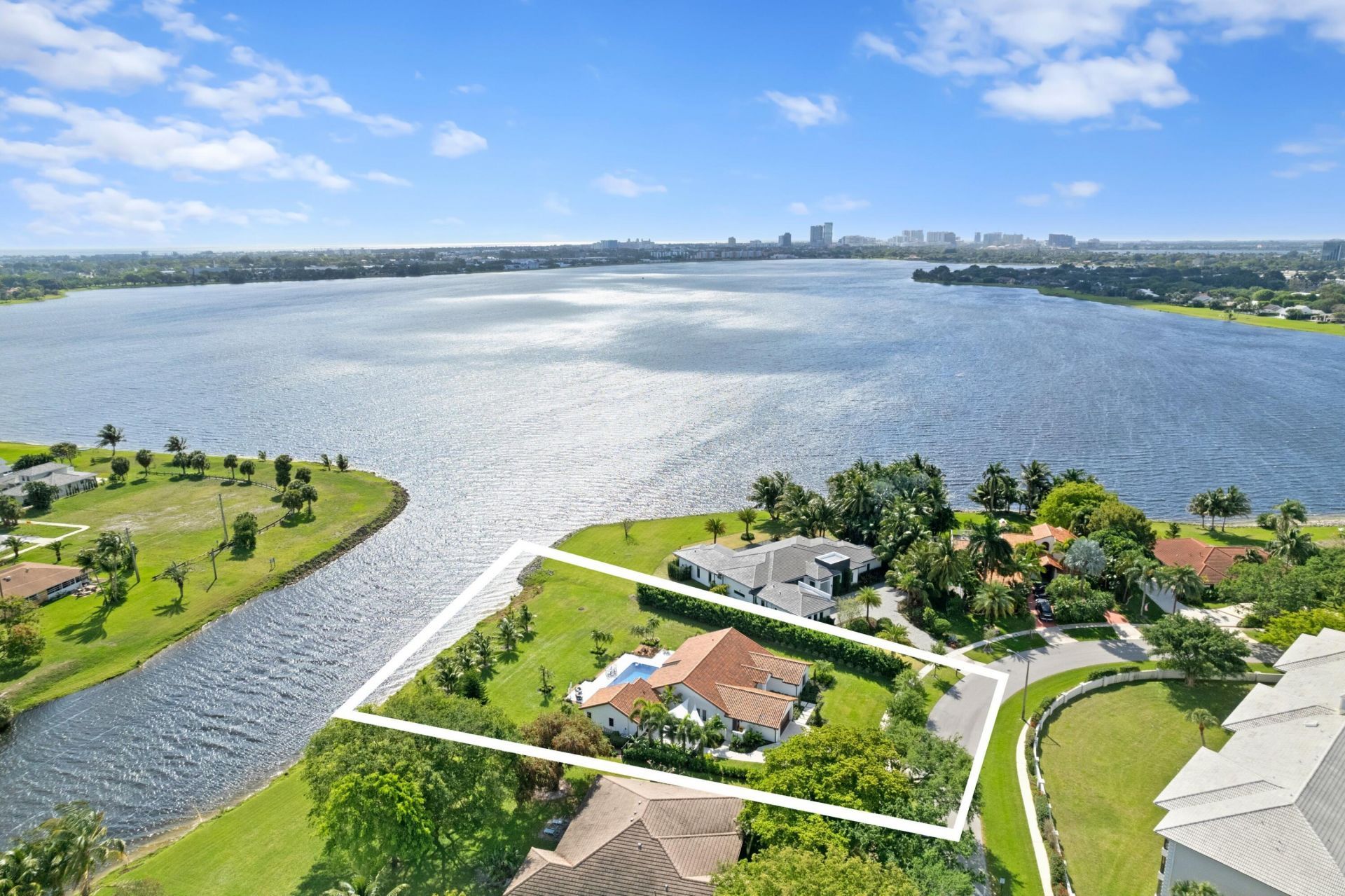 3510 Embassy Drive, West Palm Beach, FL 33401 Photo