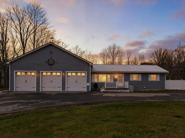 594 N Deer Isle Road, Deer Isle, ME 04627