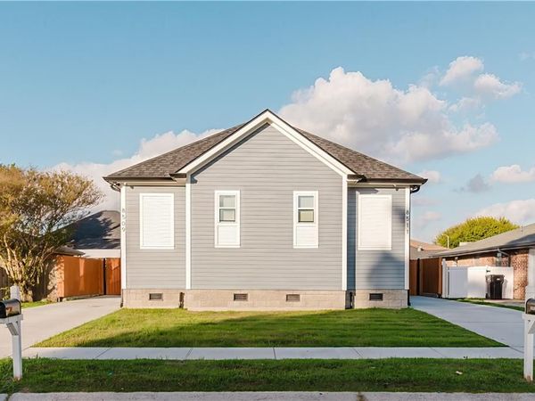 8509 11 REGIMENT Drive, Chalmette, LA 70043