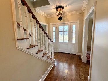 1807 Drake Lane, London, KY 40741