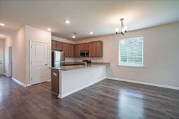 1330 Warrens Way photo 4