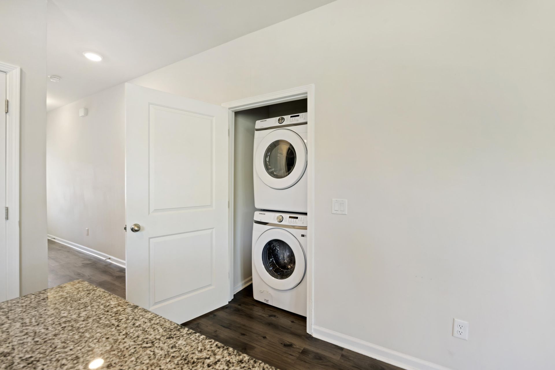 1326 Warrens Way Photo 4