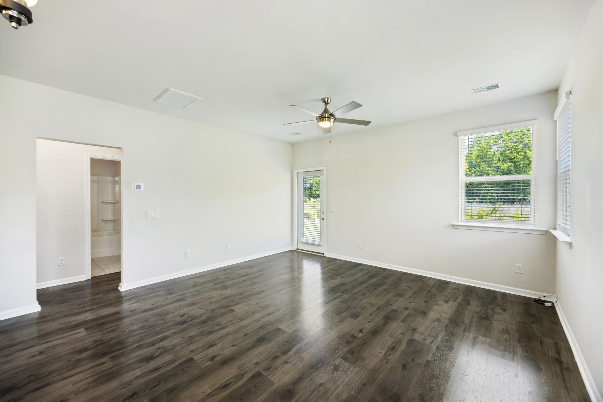 1326 Warrens Way Photo 7