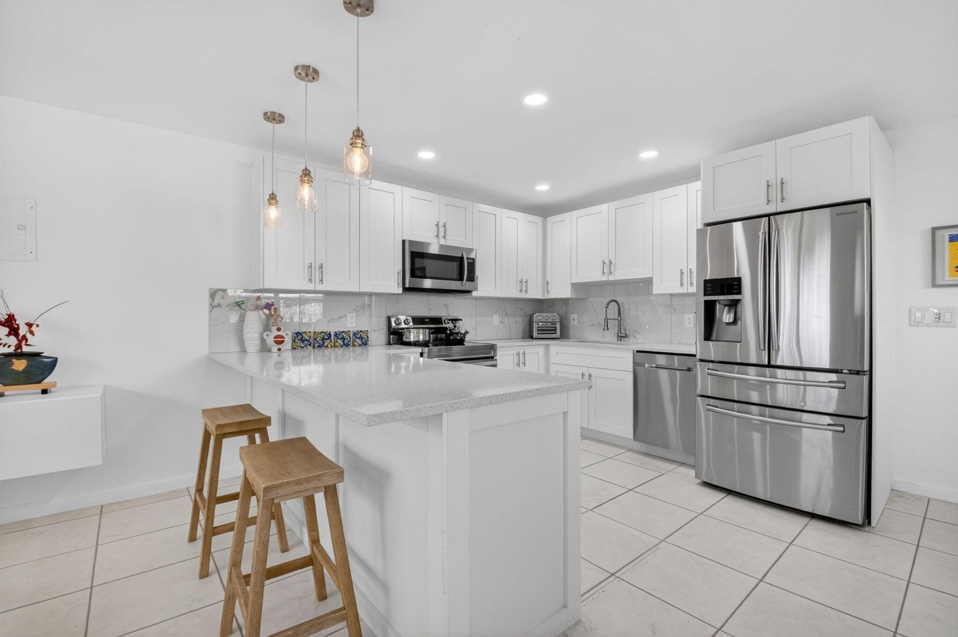 154 Valencia G, Unit G, Delray Beach, FL 33446 Main Photo