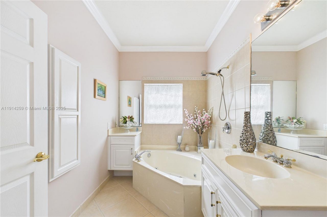 338 NW Treeline Trce, Port Saint Lucie, FL 34986 Photo