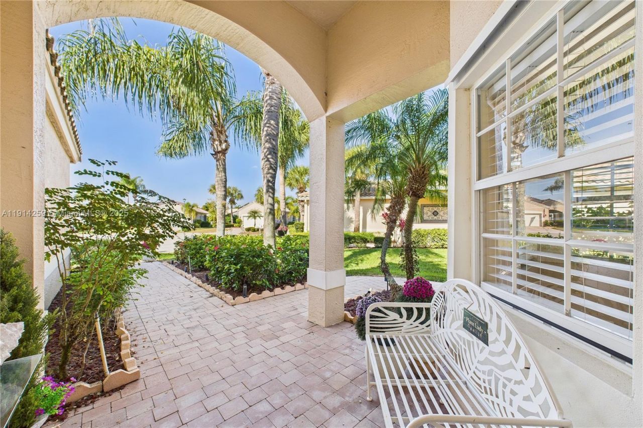 338 NW Treeline Trce, Port Saint Lucie, FL 34986 Photo