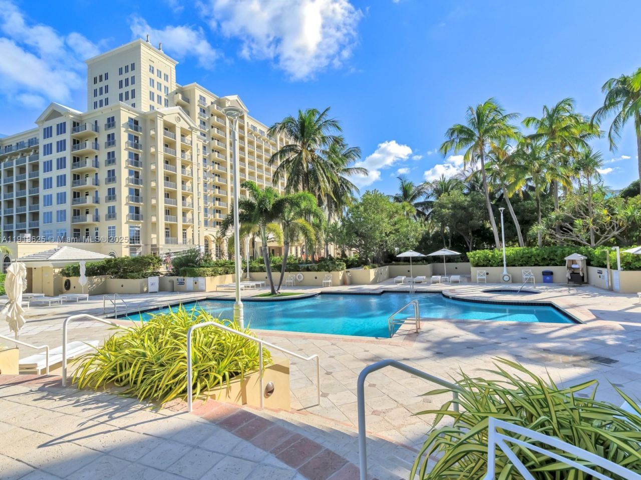 445 Grand Bay Dr, Unit 303, Key Biscayne, FL 33149 Photo