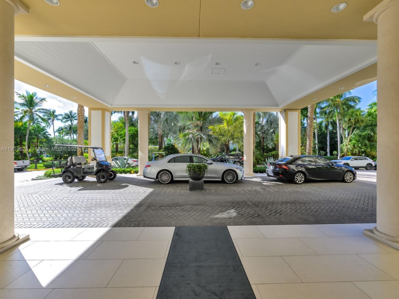 445 Grand Bay Dr, Unit 303, Key Biscayne, FL 33149 Photo