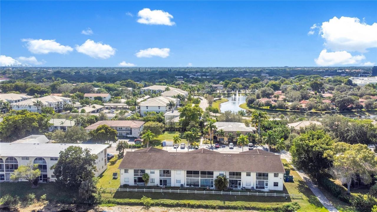 8901 NW 38th Dr, Unit 106, Coral Springs, FL 33065 Photo