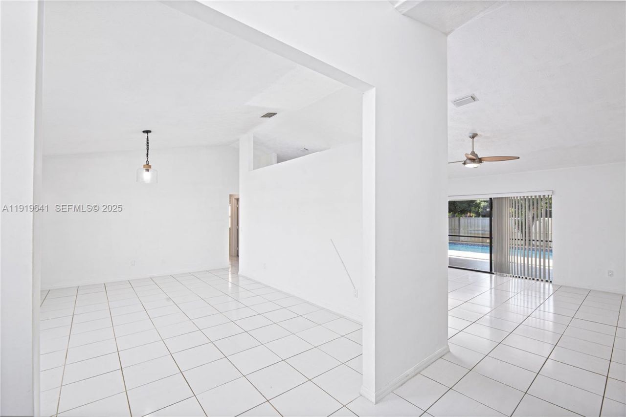 5402 NW Emblem St, Port Saint Lucie, FL 34983 Photo