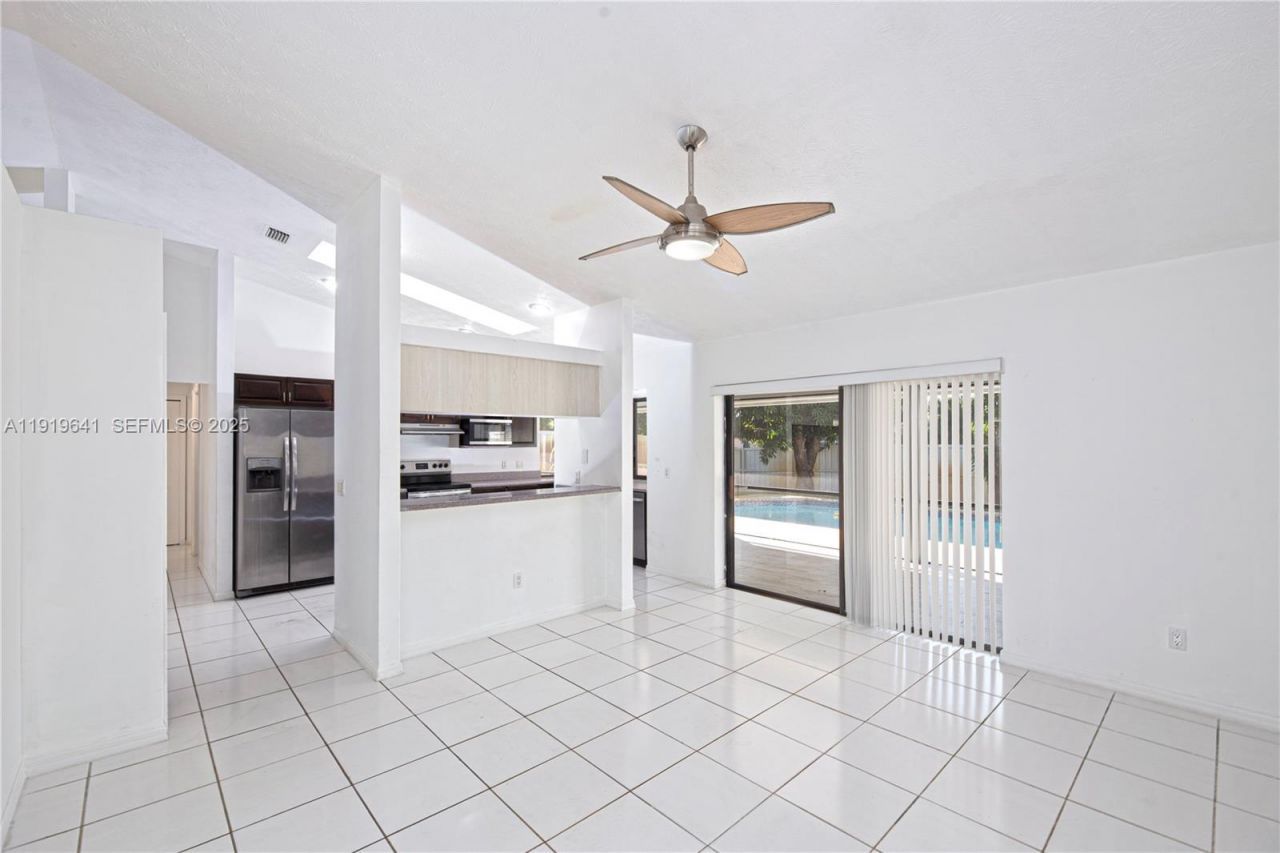 5402 NW Emblem St, Port Saint Lucie, FL 34983 Photo